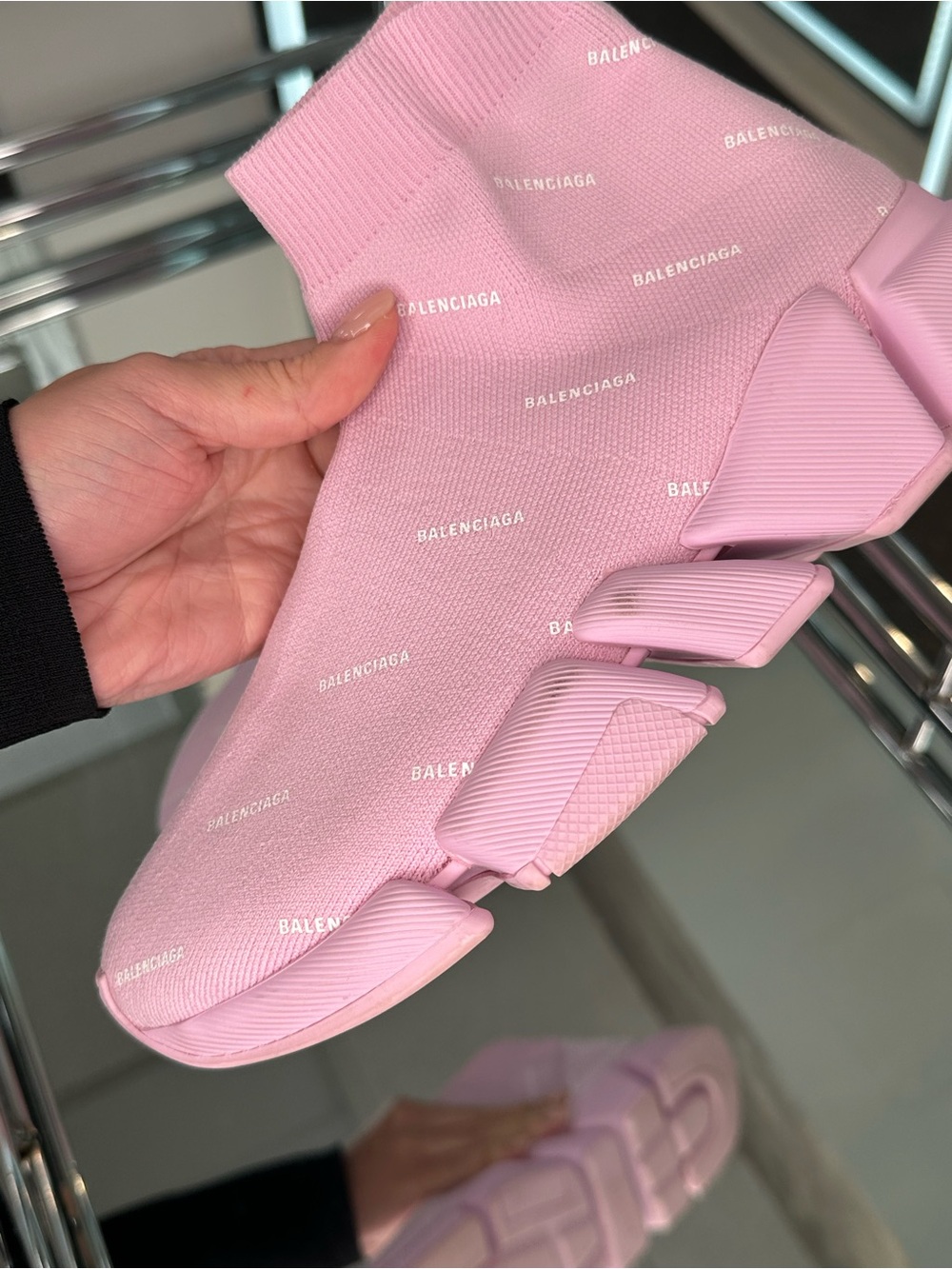 Balenciaga Sneaker - Picture 3 of 12